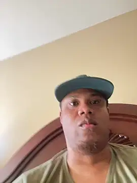 Iced cloudz online show from April 10, 2026, 6:04 pm