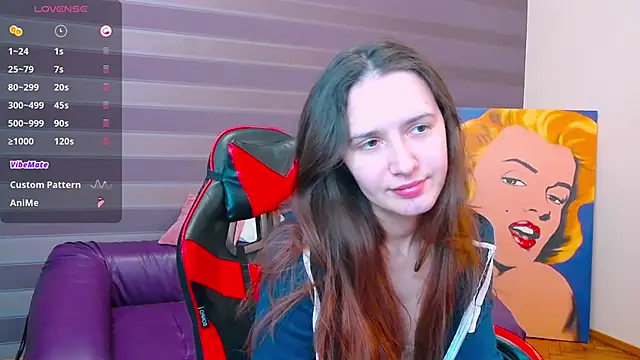 iris nikhols online show from April 10, 2026, 9:44 pm