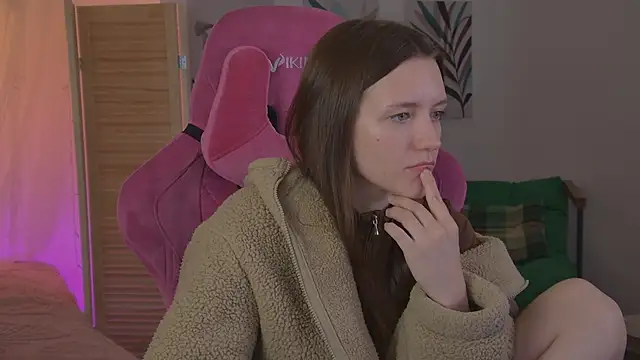 JennyDens online show from April 13, 2026, 5:06 pm