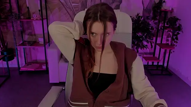 JennyDens online show from March 20, 2025, 8:42 am