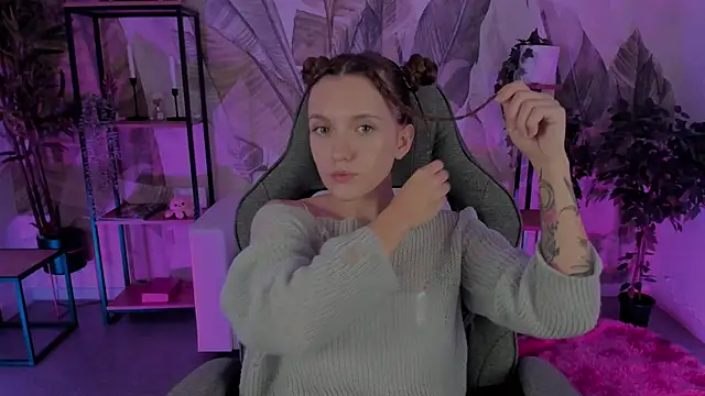 JennyDens online show from September 25, 2025, 5:57 am