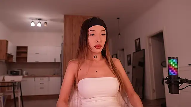 sharlin 13 online show from September 12, 2025, 1:55 pm