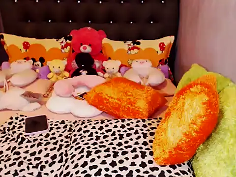 Snapshot of UnMarriedwifeTSX chatting on February 7, 2026, 3:36 am UnMarriedwifeTSX online show from February 7, 2026, 3:36 am