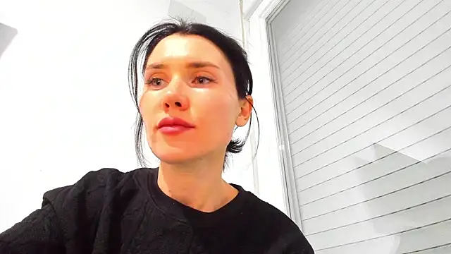 Snapshot of Cameron_diazz chatting on December 3, 2025, 9:14 pm Cameron diazz online show from December 3, 2025, 9:14 pm