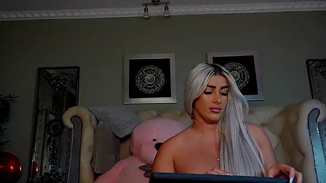 Squirt Tanya online show from March 18, 2025, 3:34 am