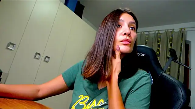 GodlyTheia online show from October 25, 2025, 4:29 pm