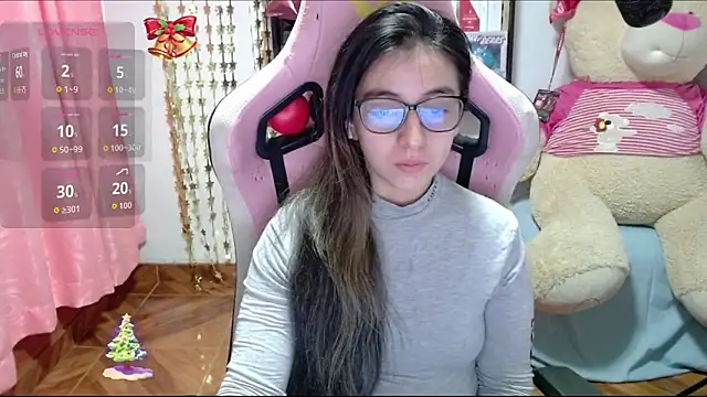 Maggie Fox3 online show from November 20, 2025, 3:29 am