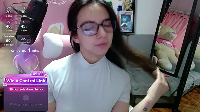 Snapshot of Maggie_Fox3 chatting on March 2, 2026, 2:56 am Maggie Fox3 online show from March 2, 2026, 2:56 am