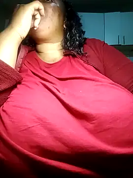 Snapshot of Lovelyboobs01 chatting on March 16, 2025, 9:37 pm Lovelyboobs01 online show from March 16, 2025, 9:37 pm