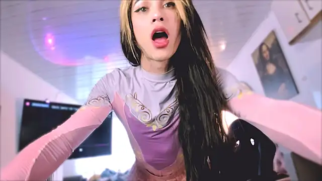 Snapshot of stormytt_ chatting on February 16, 2025, 10:00 pm stormytt online show from February 16, 2025, 10:00 pm