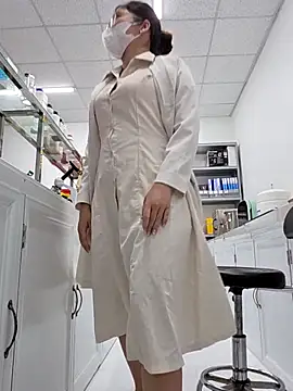 HinaLovely online show from April 1, 2026, 3:30 am