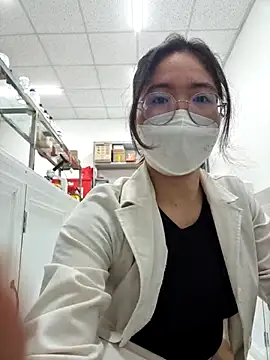 Snapshot of HinaLovely chatting on February 3, 2026, 10:20 am HinaLovely online show from February 3, 2026, 10:20 am