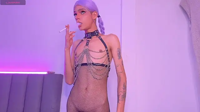 Varya Ferreira online show from December 6, 2024, 5:03 am