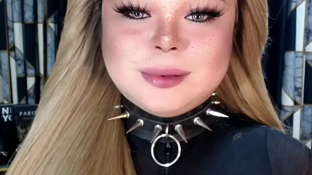 Snapshot of Mistress_DOMnicaaxx chatting on November 8, 2025, 6:17 am Mistress DOMnicaaxx online show from November 8, 2025, 6:17 am