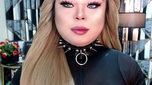 Snapshot of Mistress_DOMnicaaxx chatting on September 14, 2025, 6:19 pm Mistress DOMnicaaxx online show from September 14, 2025, 6:19 pm