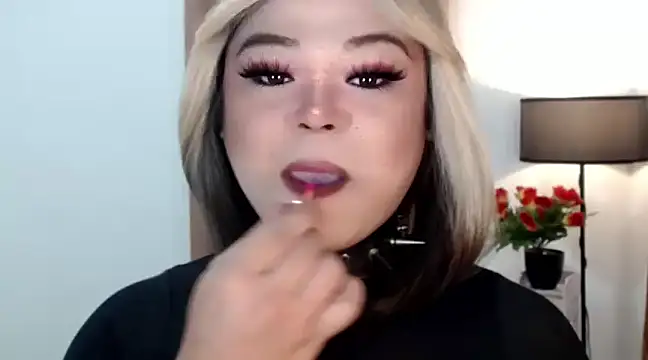 Snapshot of Mistress_DOMnicaaxx chatting on March 6, 2025, 12:54 am Mistress DOMnicaaxx online show from March 6, 2025, 12:54 am