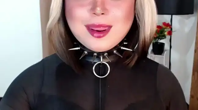 Snapshot of Mistress_DOMnicaaxx chatting on March 8, 2025, 5:17 am Mistress DOMnicaaxx online show from March 8, 2025, 5:17 am