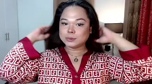 Snapshot of Mistress_DOMnicaaxx chatting on March 4, 2025, 5:53 am Mistress DOMnicaaxx online show from March 4, 2025, 5:53 am