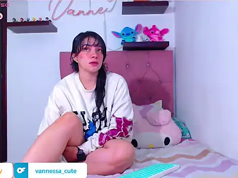 Snapshot of Vannessa__Shy chatting on October 26, 2025, 10:21 pm Vannessa Shy online show from October 26, 2025, 10:21 pm