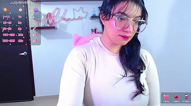 Snapshot of Vannessa__Shy chatting on February 8, 2025, 3:42 pm Vannessa Shy online show from February 8, 2025, 3:42 pm