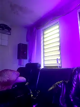 Crystalbitchx online show from October 5, 2025, 7:21 am