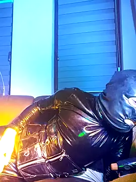 Crystalbitchx online show from October 15, 2025, 4:11 am