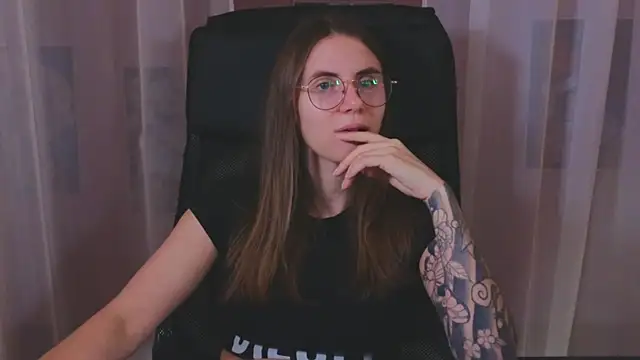  AnnaStark  online show from March 14, 2025, 8:38 pm