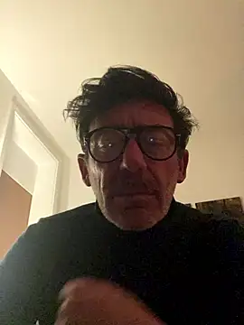 maxximere online show from January 19, 2026, 2:04 am