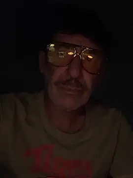 Snapshot of maxximere chatting on March 26, 2026, 1:15 am maxximere online show from March 26, 2026, 1:15 am