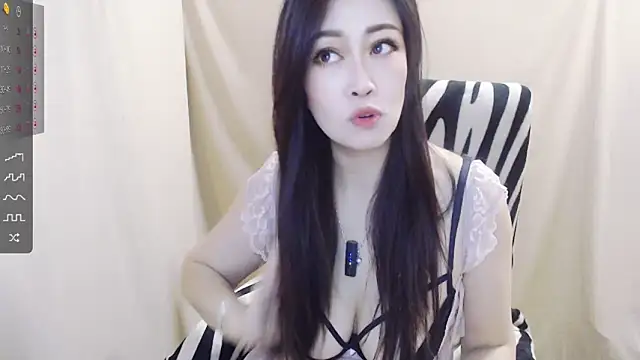 AkinLocal online show from October 11, 2025, 7:42 am