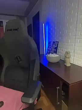 Snapshot of XNirvanaX chatting on November 23, 2025, 3:05 am XNirvanaX online show from November 23, 2025, 3:05 am