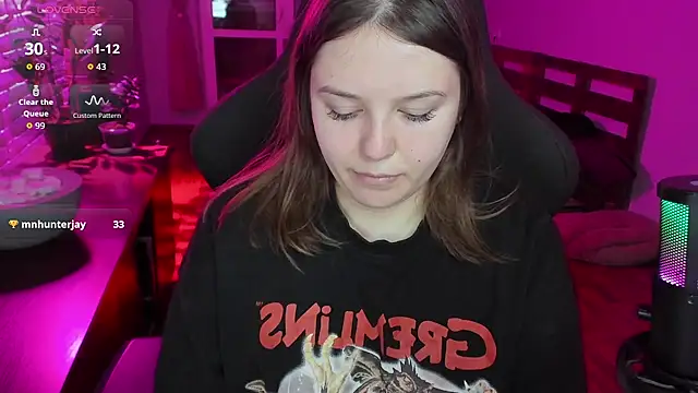 XNirvanaX online show from December 14, 2025, 3:57 am