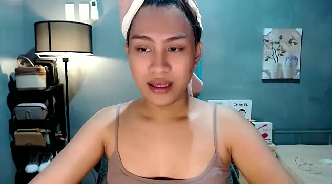 Snapshot of luxxy_grand chatting on February 9, 2025, 11:25 am luxxy grand online show from February 9, 2025, 11:25 am
