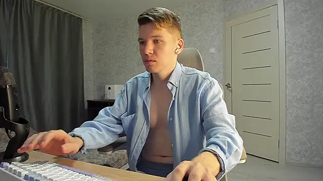 Bananas dick online show from October 4, 2025, 5:31 am