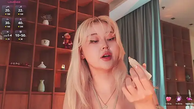 hyun chia online show from March 17, 2026, 2:36 am