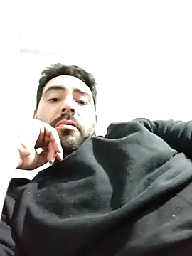 Snapshot of lucasprloco chatting on October 23, 2025, 10:19 pm lucasprloco online show from October 23, 2025, 10:19 pm
