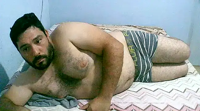 Snapshot of lucasprloco chatting on March 9, 2025, 10:52 pm lucasprloco online show from March 9, 2025, 10:52 pm
