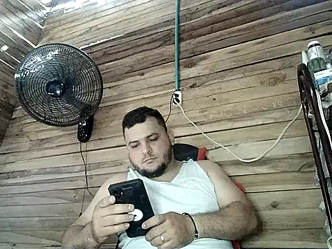 Arcangel 05 online show from May 20, 2026, 3:31 pm