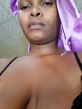 SweetAppleCandyxx online show from September 27, 2025, 7:36 am