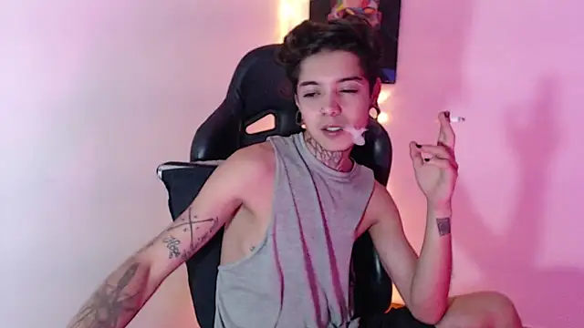 Snapshot of saad_man chatting on December 2, 2024, 7:53 am saad man online show from December 2, 2024, 7:53 am