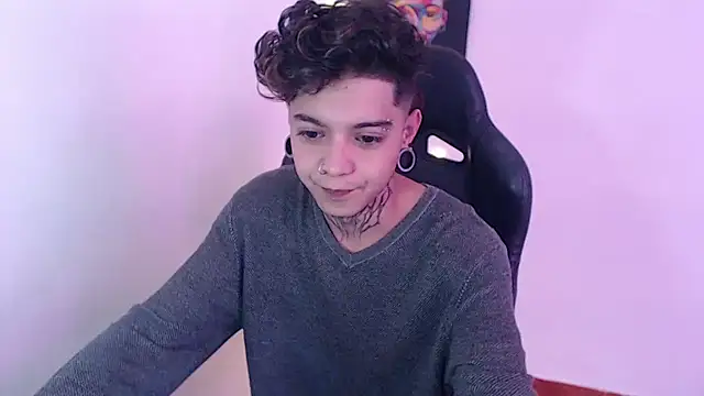 Snapshot of saad_man chatting on December 28, 2024, 6:08 pm saad man online show from December 28, 2024, 6:08 pm