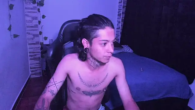 Snapshot of saad_man chatting on September 16, 2025, 12:55 am saad man online show from September 16, 2025, 12:55 am