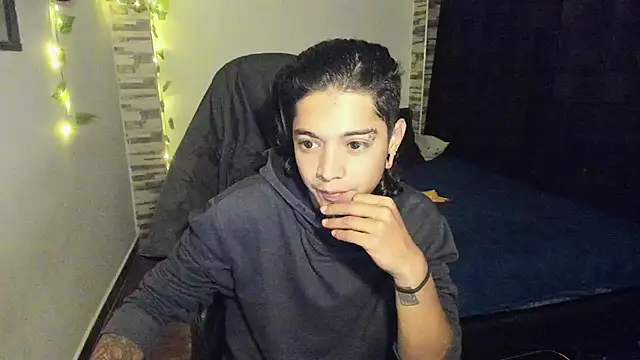 Snapshot of saad_man chatting on October 16, 2025, 5:27 am saad man online show from October 16, 2025, 5:27 am