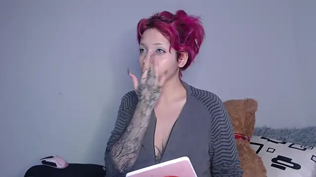 MaryJannes online show from October 12, 2025, 7:43 am