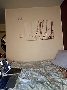 oliviaprettypussy online show from November 14, 2025, 1:37 pm