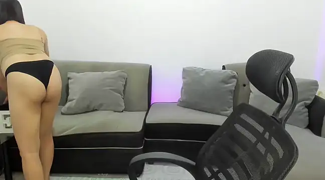 transbigcummer online show from March 16, 2025, 5:25 am