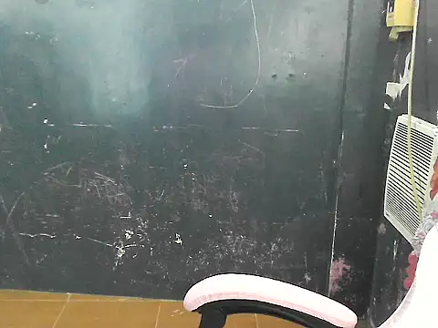 Snapshot of hotasianivy19 chatting on October 29, 2025, 3:44 pm hotasianivy19 online show from October 29, 2025, 3:44 pm