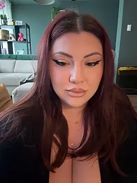 CurvyKimmy1 online show from May 9, 2026, 9:01 am