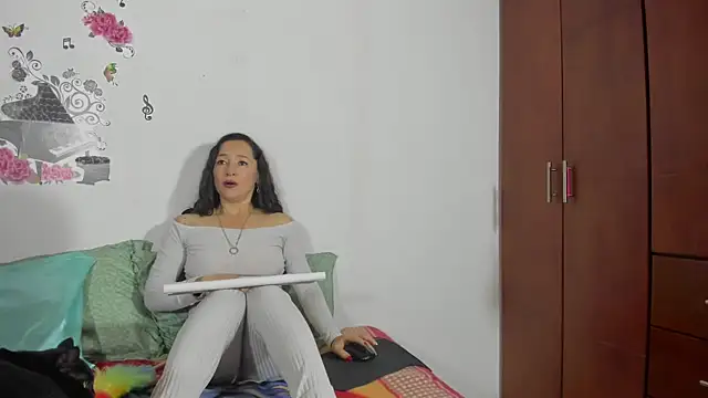 anthonela mature  online show from February 27, 2025, 10:09 pm