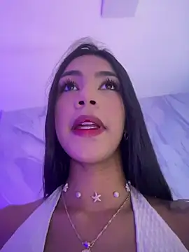 AntonellaRossi online show from March 28, 2026, 7:48 pm